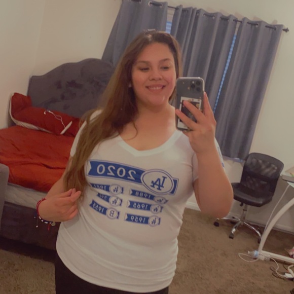 Meet your Posher, Pamela - Picture 1 of 1